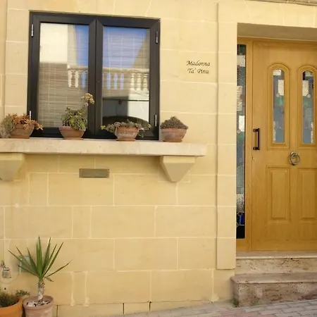 Pleasant Near The Sea In Qala, Gozo